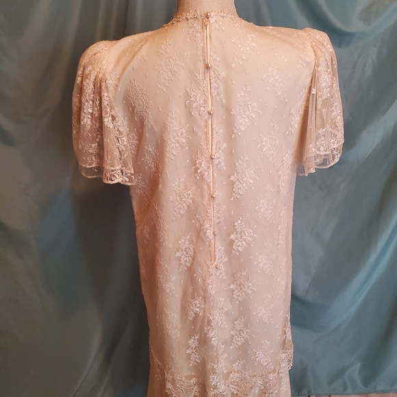 Vintage Wedding Dress - Picture 2 of 10